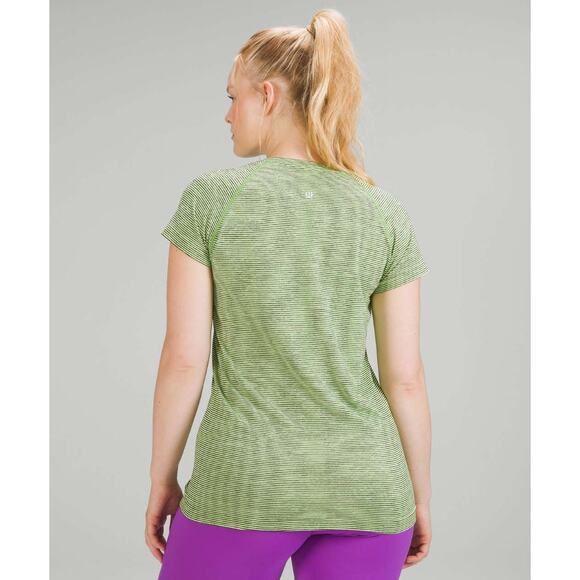 Lululemon Swiftly Tech Short Sleeve Shirt 2.0 Sz 16 - Picture 4 of 5